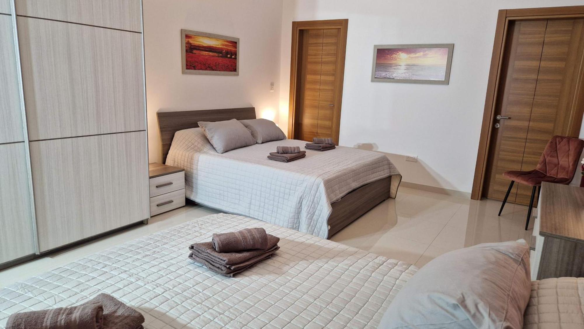 Carousel Apartments Qrendi Екстериор снимка