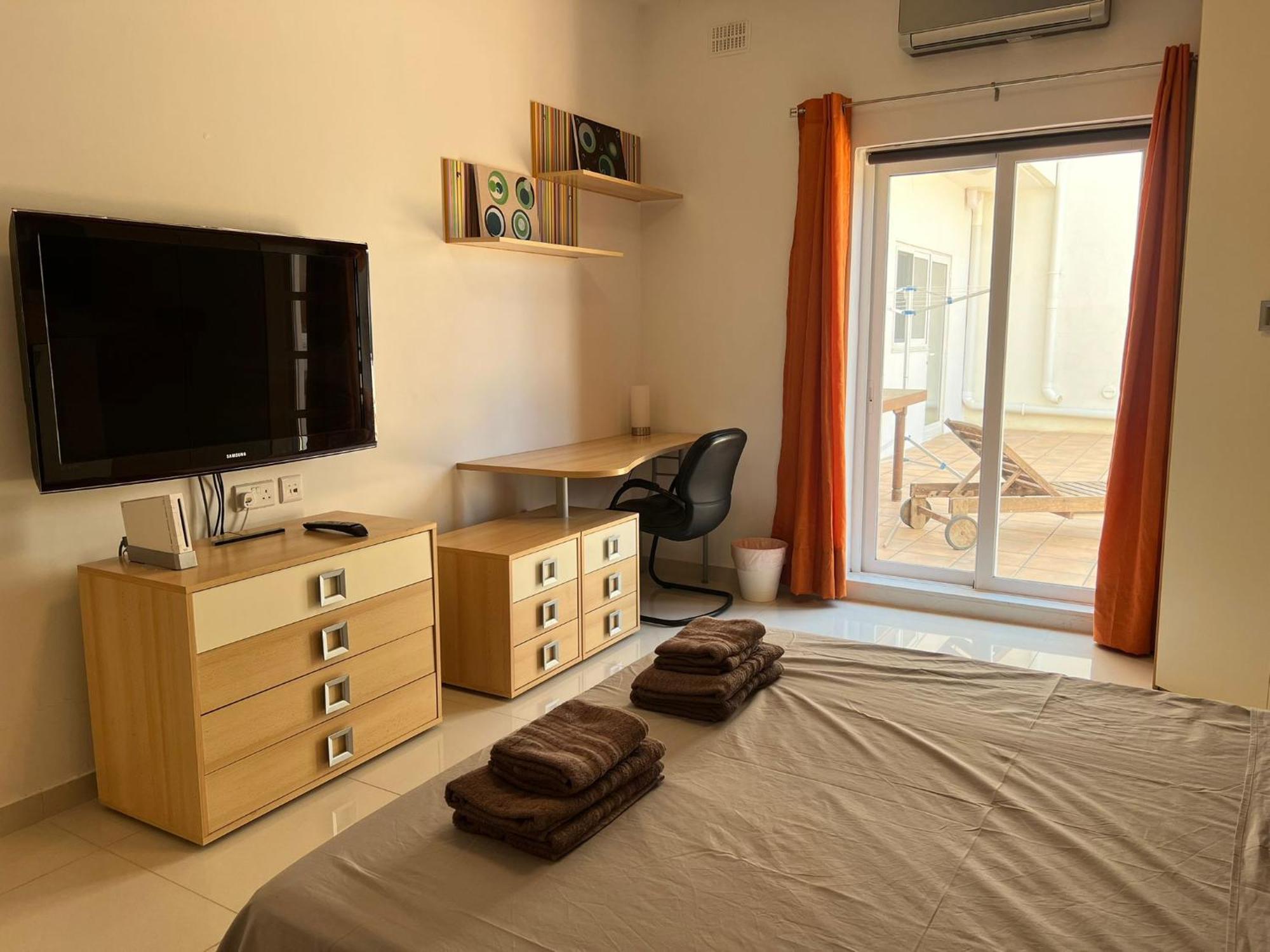 Carousel Apartments Qrendi Екстериор снимка