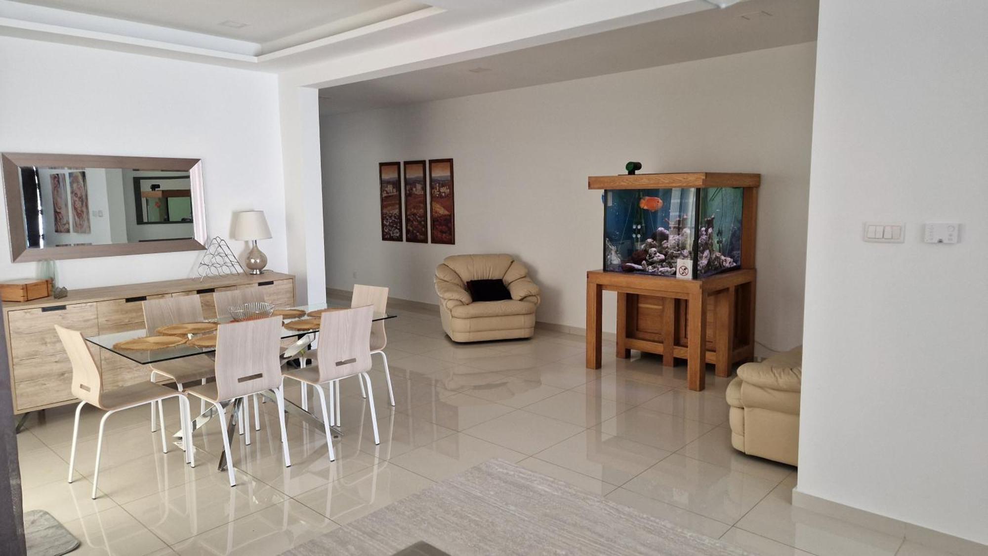 Carousel Apartments Qrendi Екстериор снимка
