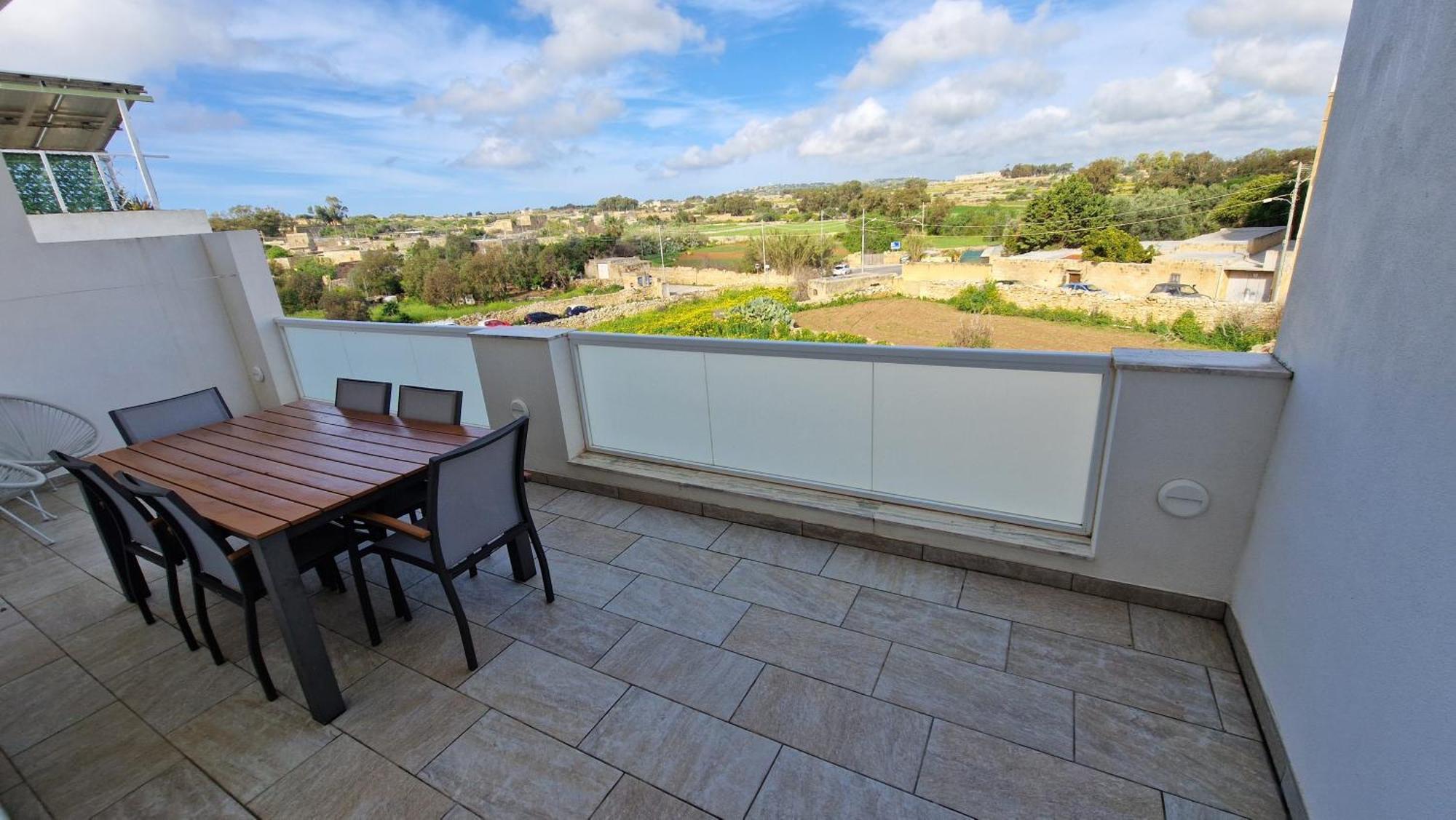 Carousel Apartments Qrendi Екстериор снимка